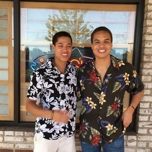 Meet your Posher, Cameron